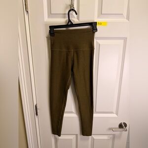 Women’s Beyond Yoga Leggings